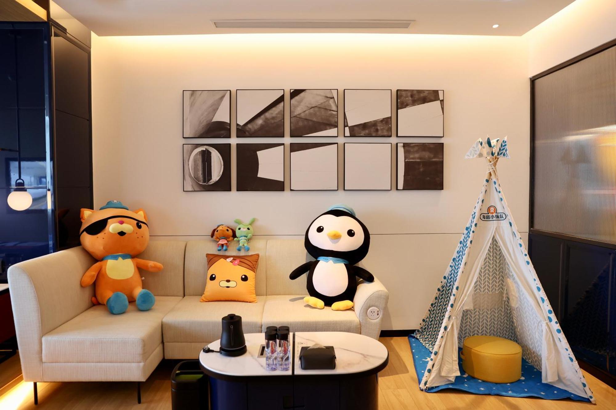 A T House Center Xujiahui - Free Night Snacks From 930pm-11pm Khách sạn Thượng Hải